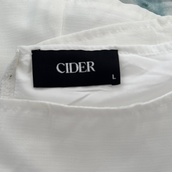 Cider White Fitted Sleeveless Tank Top - Picture 4 of 4